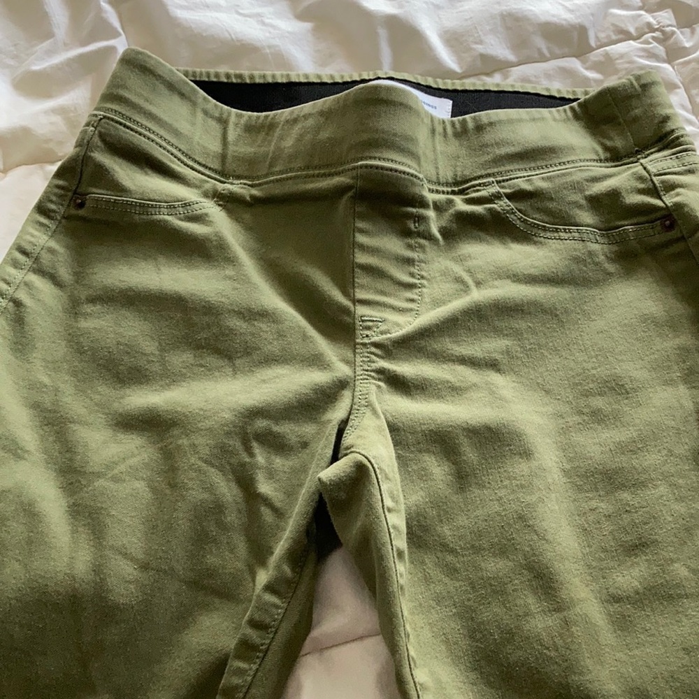 Old navy army green jeggings 10 petite